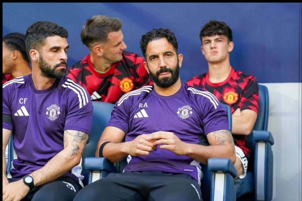 8000万镑砸水漂？曼联引援再碰壁，维拉拒售+切尔西狮子大开口！